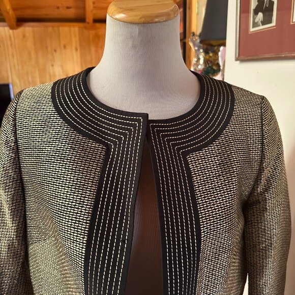 ELLEN TRACY Black and Gold Threads Jacket – 2 - Picture 2 of 16